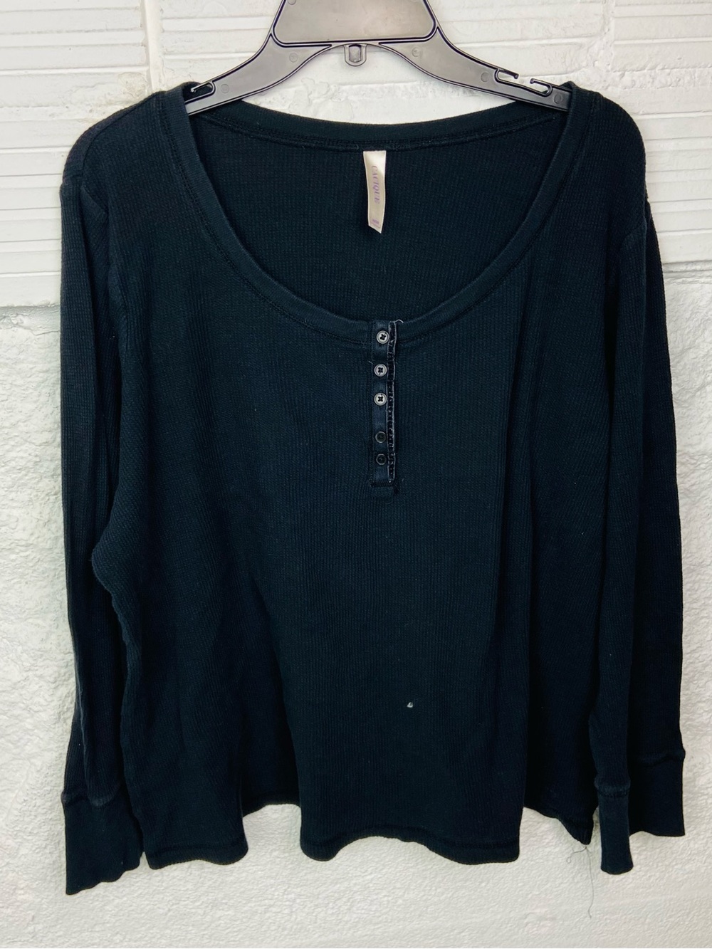 Cacique Black thermal cotton Long-Sleeve Scoop Henley size 18/20